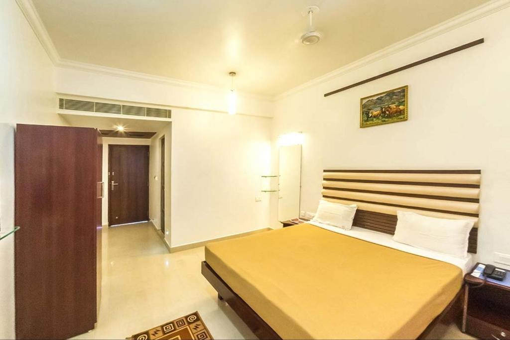 King Paradise Hotel Tiruchirappalli Ngoại thất bức ảnh