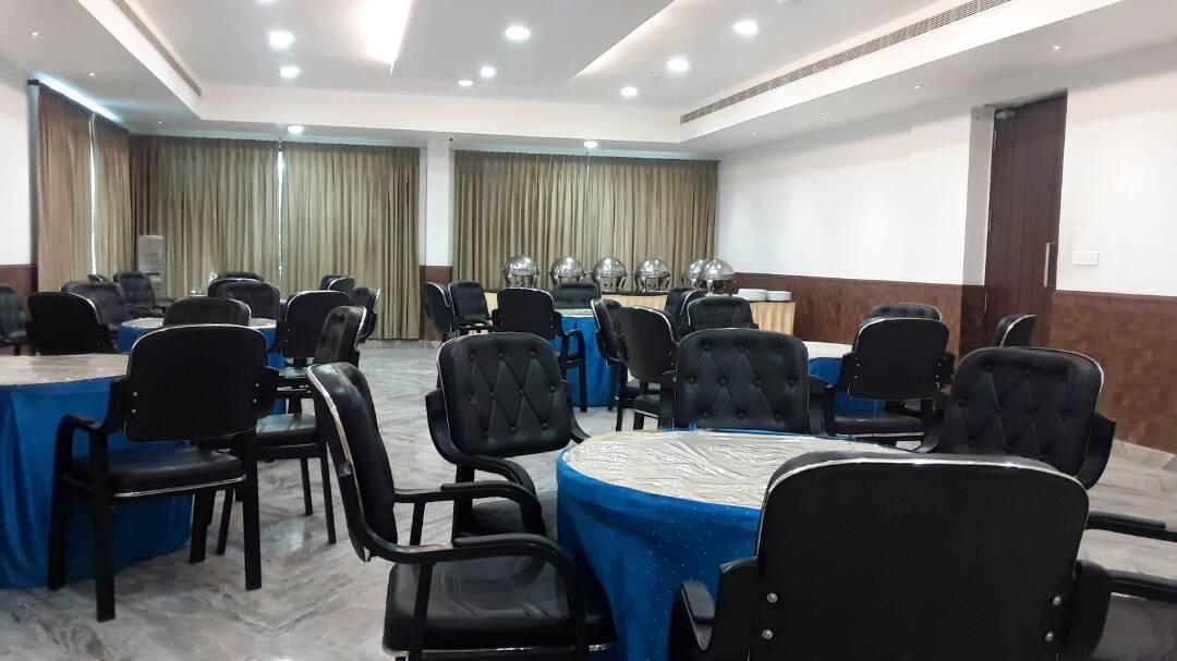 King Paradise Hotel Tiruchirappalli Ngoại thất bức ảnh